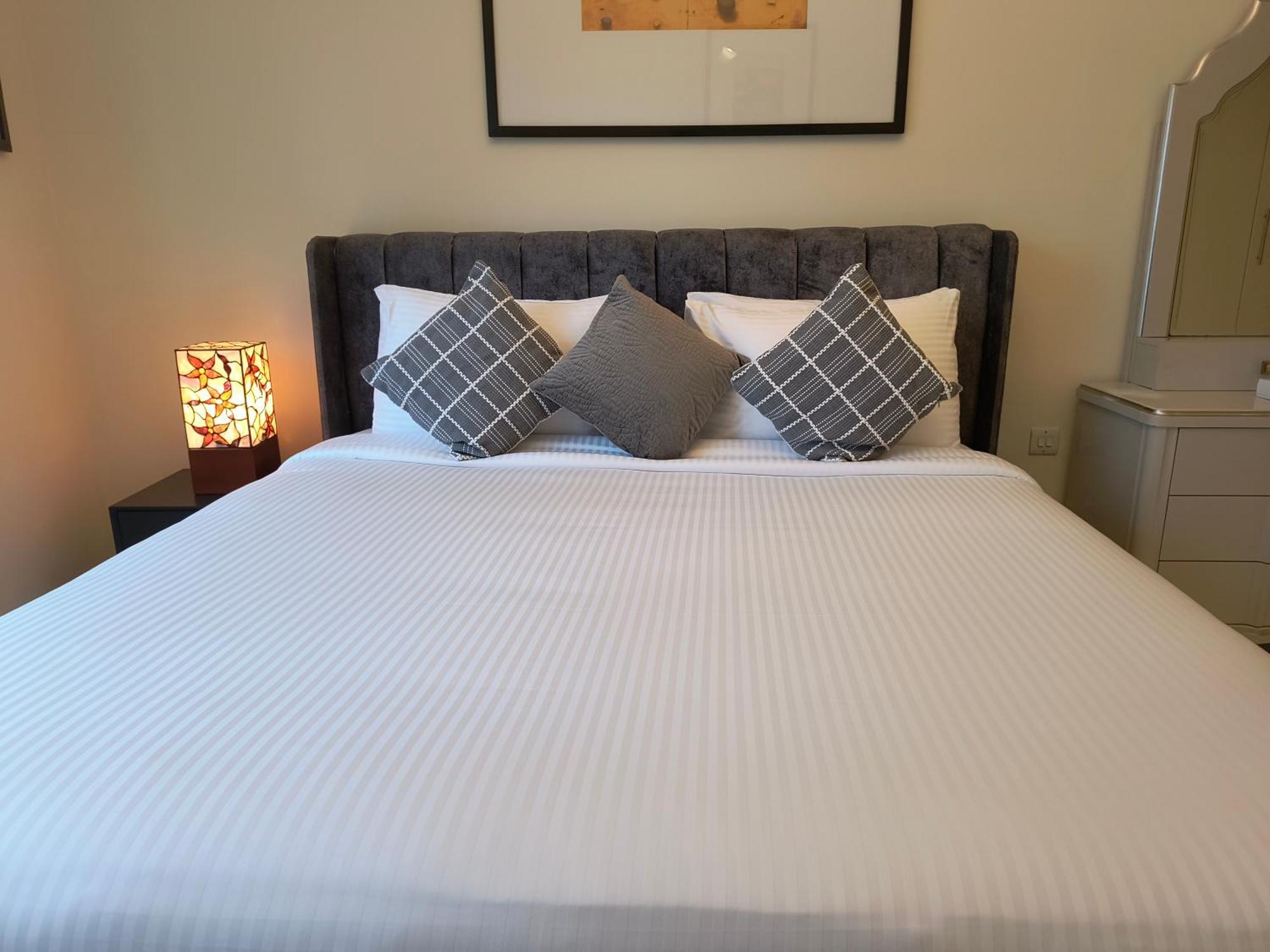 Trinity Homes - Sheikh Zayed Road Near To Financial Center Metro Station شقة